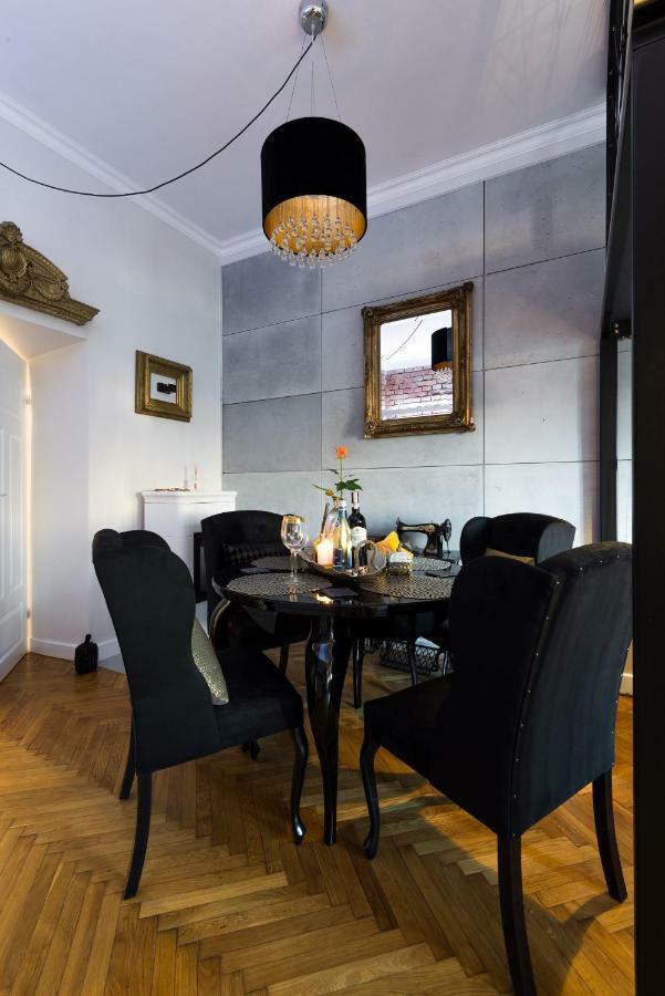 Home Far From Home Krakau Exterior foto