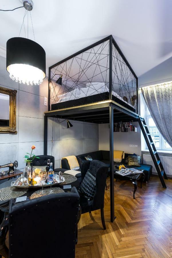 Home Far From Home Krakau Exterior foto