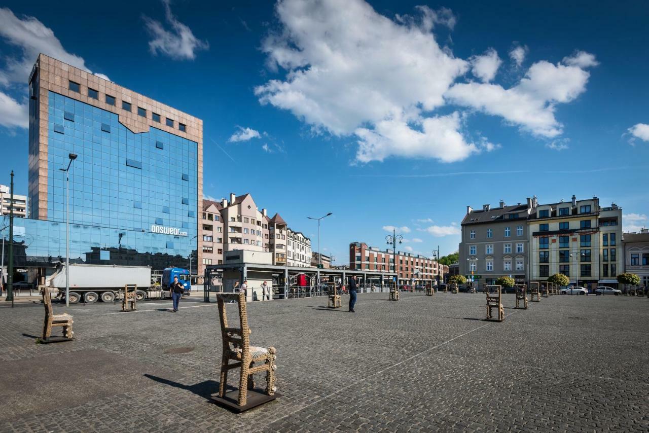 Home Far From Home Krakau Exterior foto